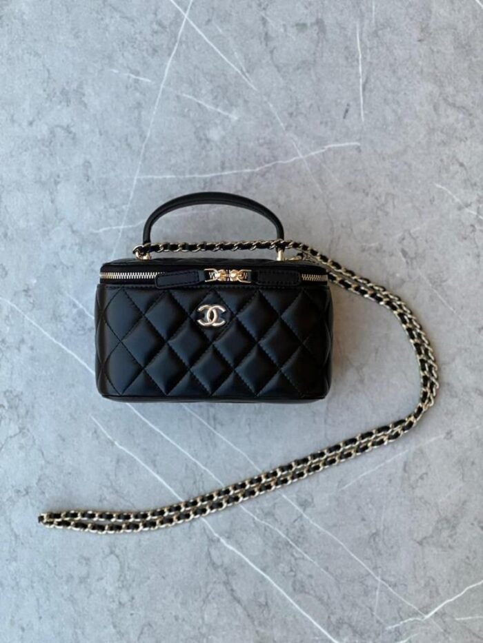 CHANEL VANITY - Image 4