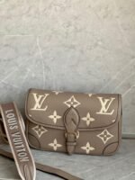 LOUIS VUITTON DIANE SHOULDER BAG - Image 3
