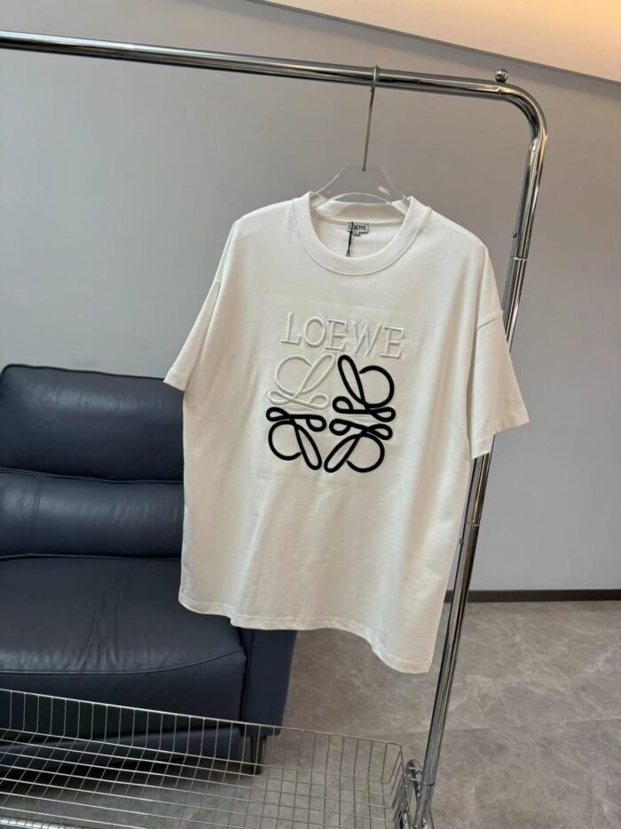 LOEWE - Image 1