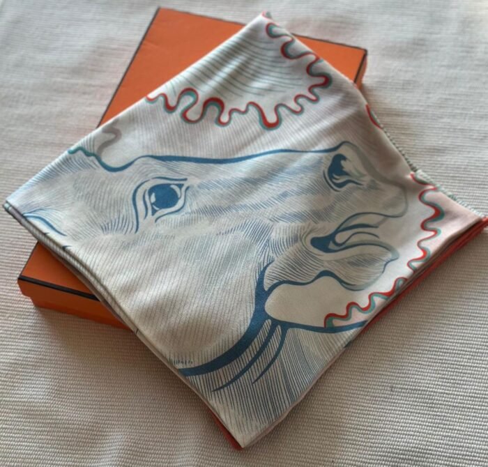 HERMES 140x140 CM - Image 1