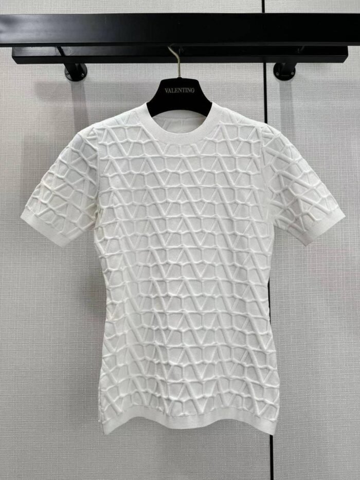 VALENTINO - Image 1