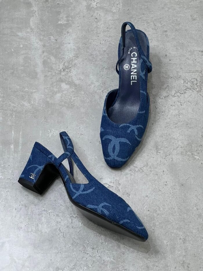 CHANEL - Image 2