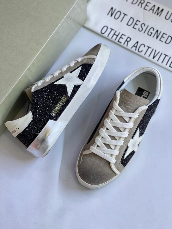 GOLDEN GOOSE - Image 1